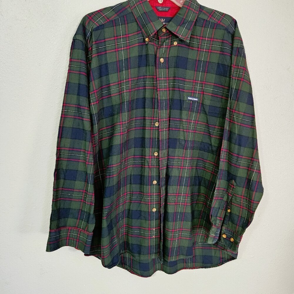 Woods & Woods 100% Cotton Flannel Red and Green Plaid Cabincore Shirt Size L